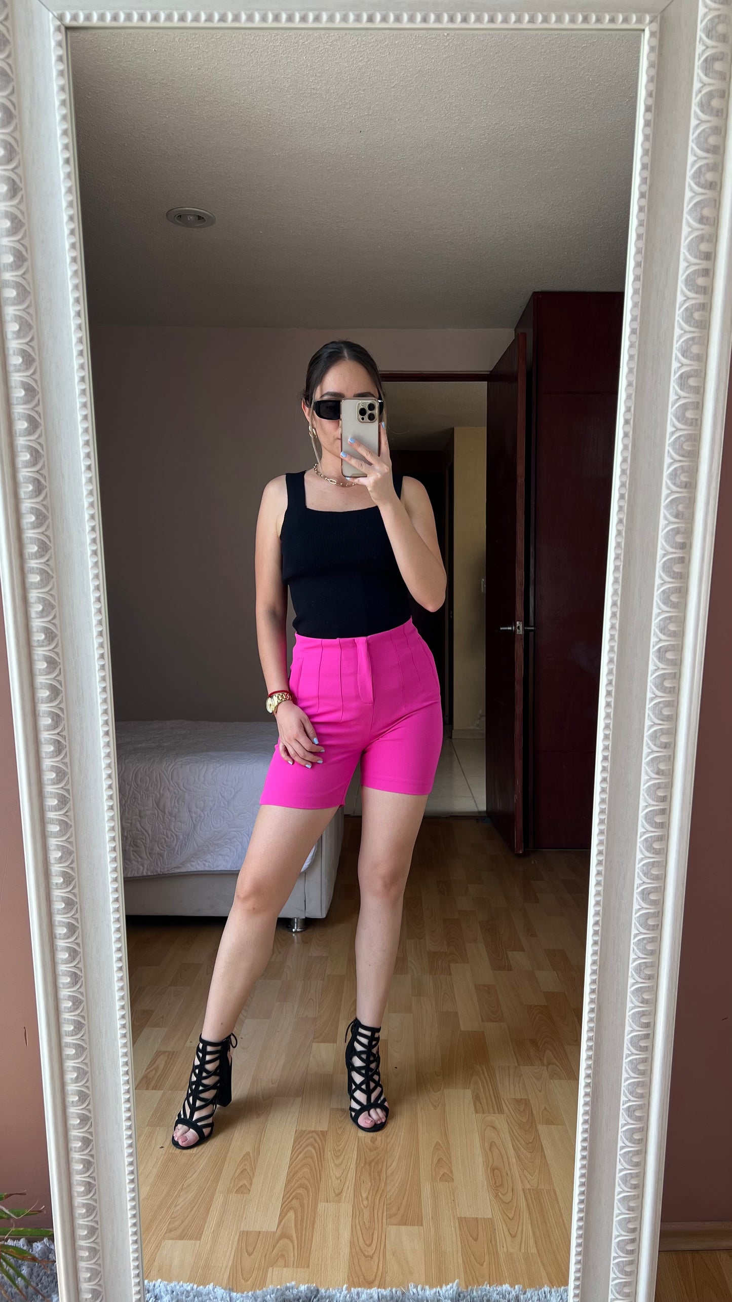 Short pinzas fucsia