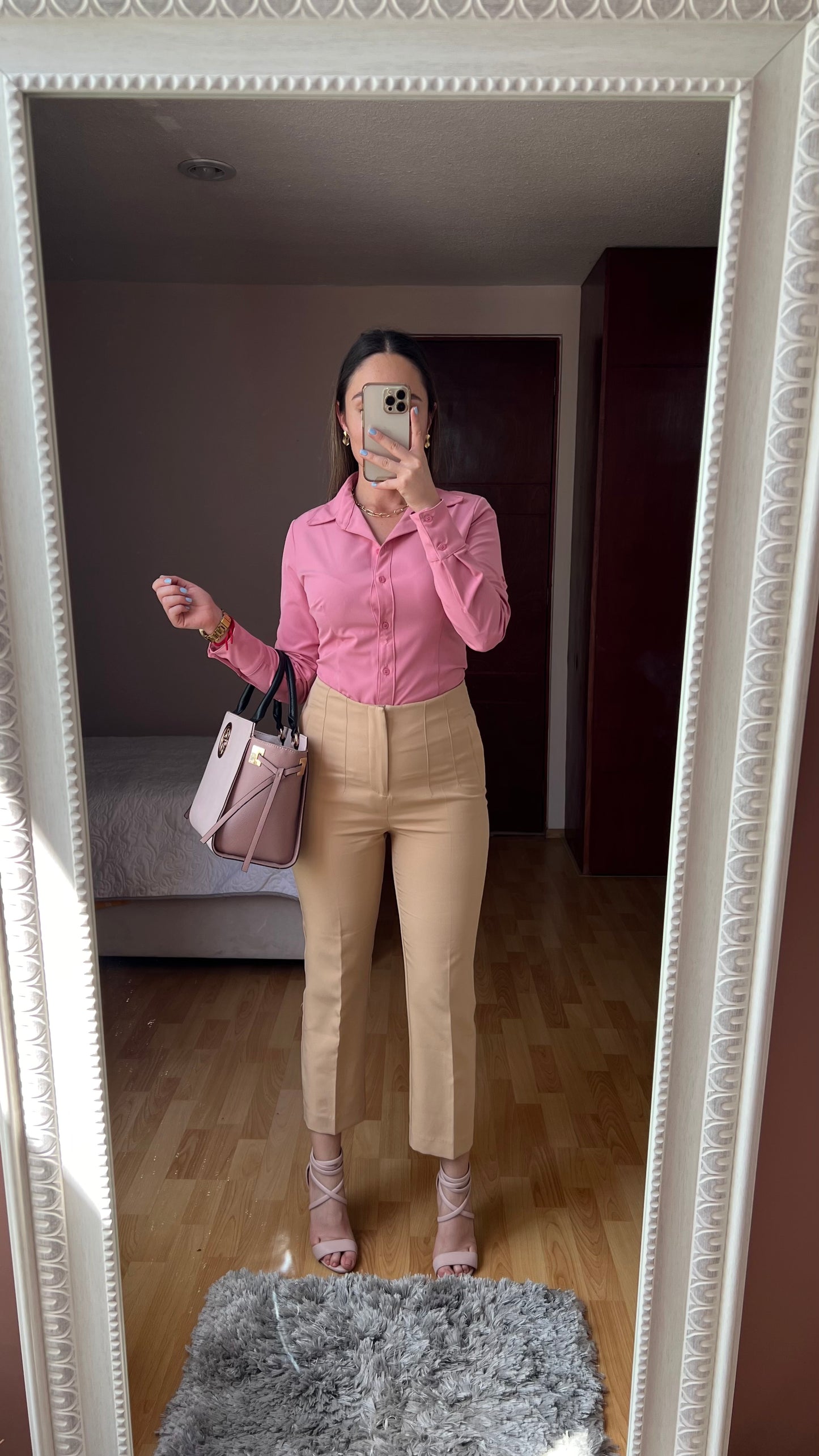 Camisa básica rosa claro