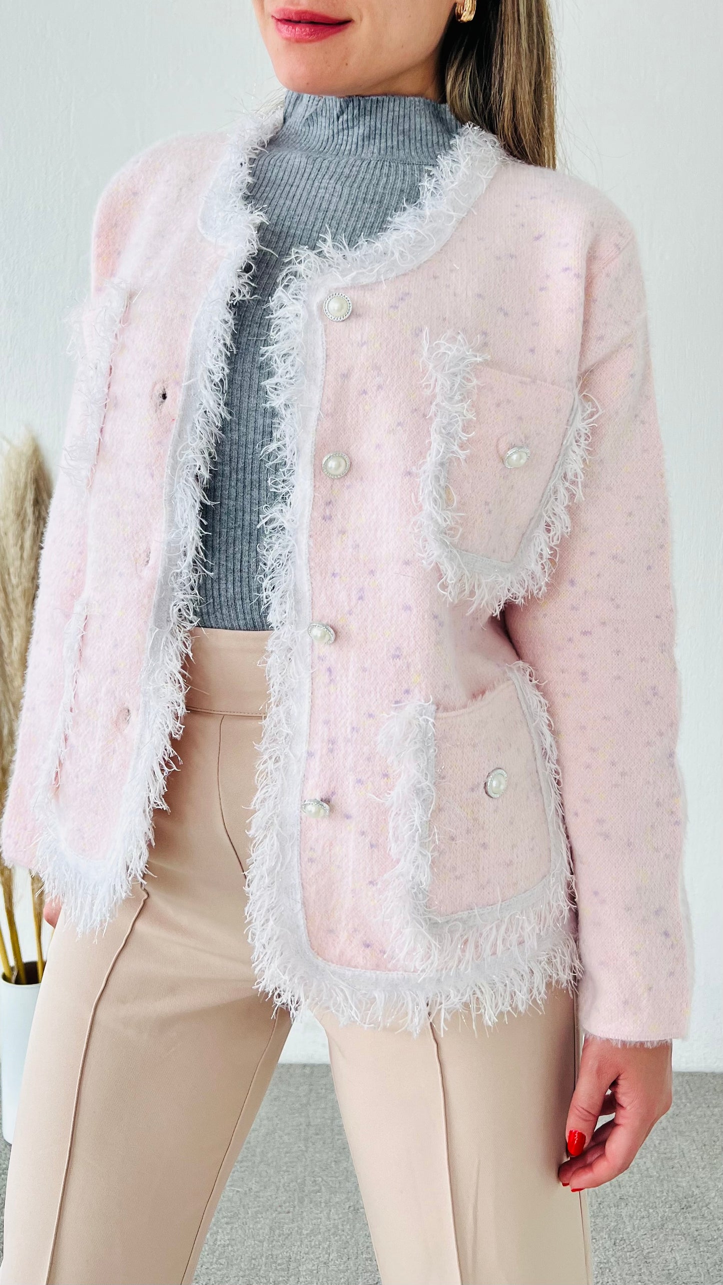 Blazer afelpado botones perla rosa