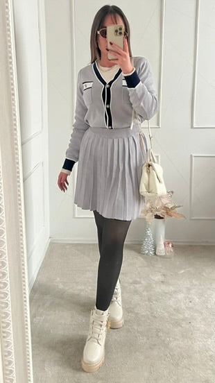 Conjunto falda tableada gris