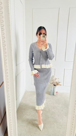 Conjunto olanes gris