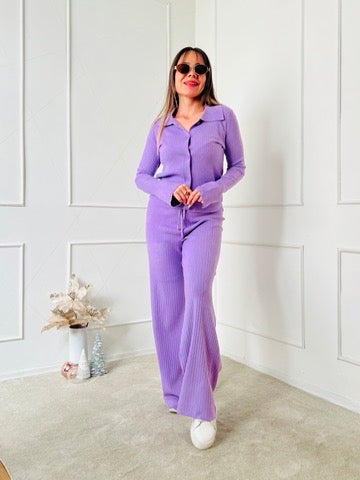 Conjunto sueter botones lila